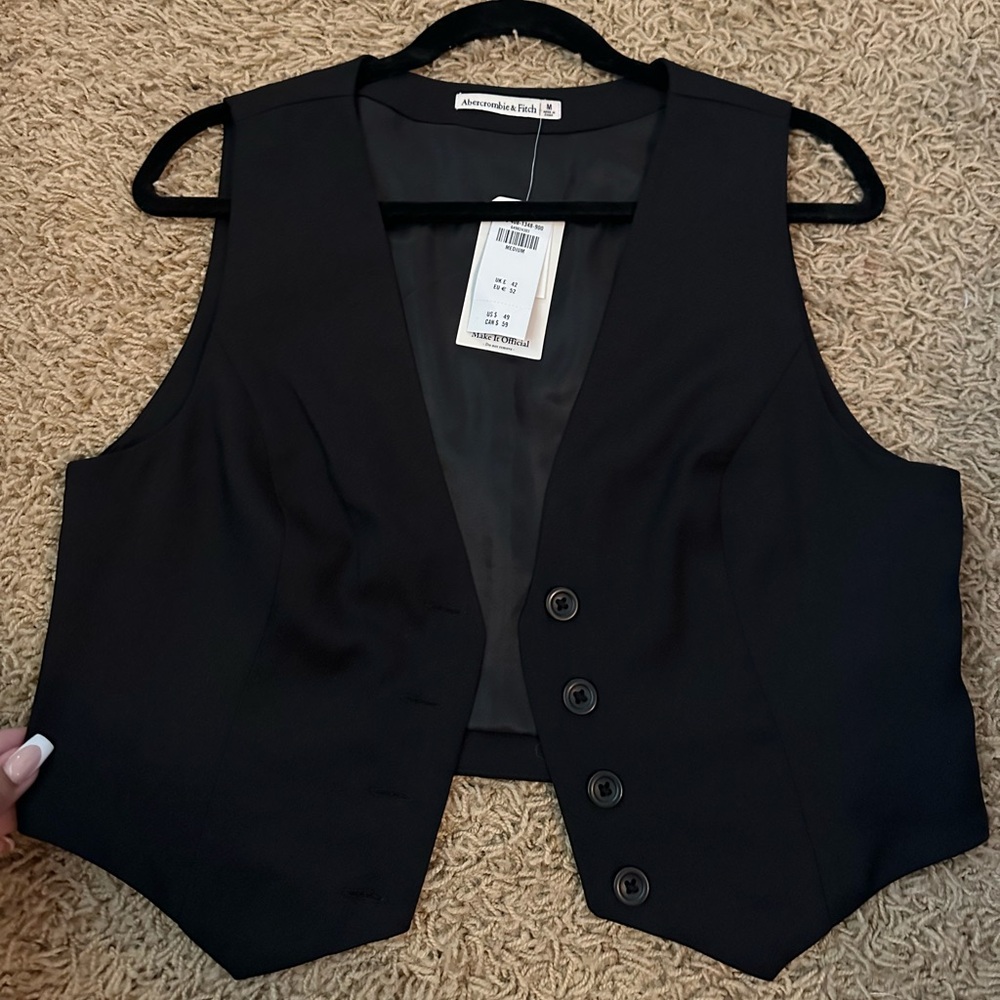 Abercrombie and Fitch Women’s Black Vest